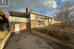 475 Hollywood Road S - Photo 2