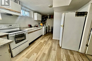 475 Hollywood Road S - Photo 23