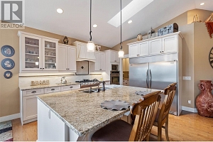 1297 Tanemura Crescent - Photo 13