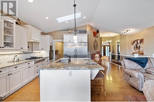 1297 Tanemura Crescent - Photo 14