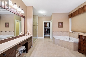 1297 Tanemura Crescent - Photo 24