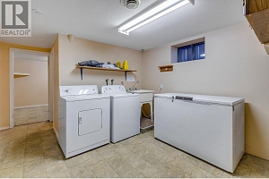 215 Mugford Road - Photo 27