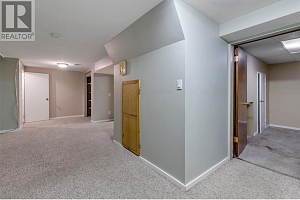 215 Mugford Road - Photo 38