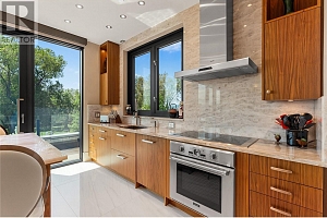 2245 Abbott Street Unit# 301 - Photo 9