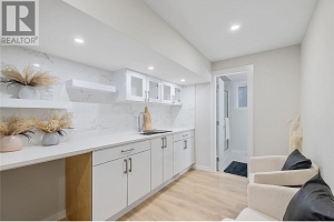 1291 Mountainview Street - Photo 2