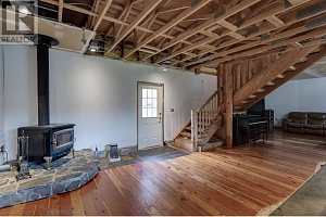 8600 33 Highway - Photo 19