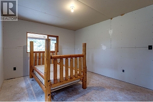 8600 33 Highway - Photo 50