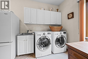 463 Carona Crescent - Photo 24