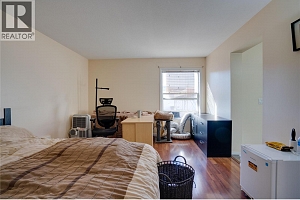 1605 15 Avenue - Photo 12