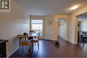 1605 15 Avenue - Photo 3