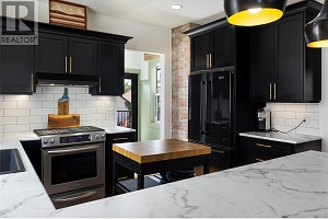 2500 39 Avenue - Photo 13