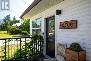 2500 39 Avenue - Photo 4