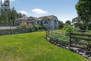 5955 Postill Lake Road - Photo 2