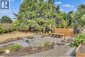 1301 Ponderosa Road - Photo 3