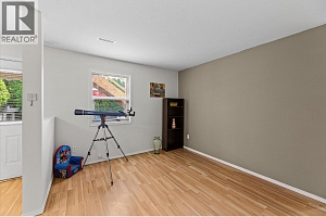 423 Fizet Avenue - Photo 31