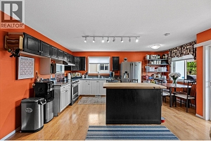 423 Fizet Avenue - Photo 9