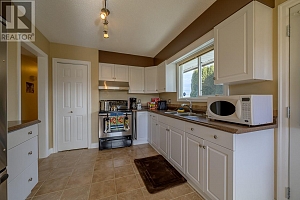 1612 Sheridan Drive - Photo 2