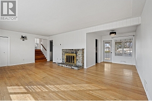 1388 Cherry Crescent W - Photo 15