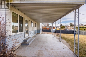 1388 Cherry Crescent W - Photo 35