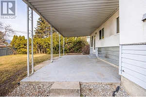 1388 Cherry Crescent W - Photo 36