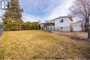 1388 Cherry Crescent W - Photo 38