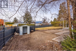 1388 Cherry Crescent W - Photo 41