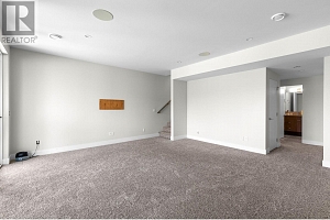 1341 Sladen Crescent - Photo 40