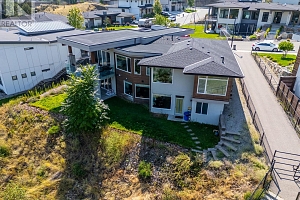 1341 Sladen Crescent - Photo 79