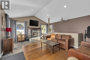 7992 Falcon Ridge Crescent - Photo 10