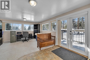 7992 Falcon Ridge Crescent - Photo 23