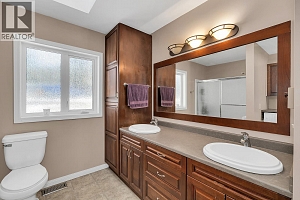 7992 Falcon Ridge Crescent - Photo 26