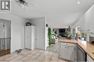 3273 McLeod Road - Photo 24