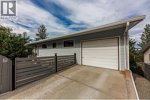3273 McLeod Road - Photo 38