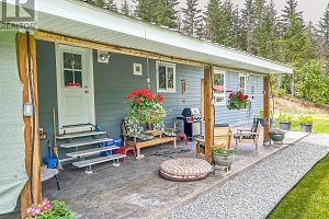 645 Capri Road - Photo 2
