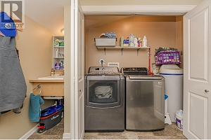 645 Capri Road - Photo 30