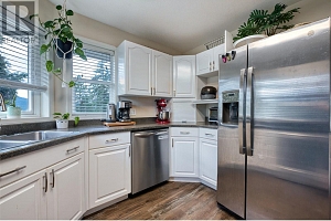 90 McInnes Road - Photo 24