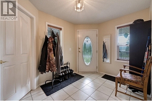 90 McInnes Road - Photo 35