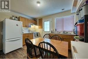 90 McInnes Road - Photo 40