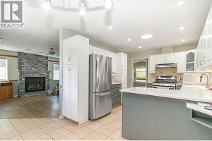 1495 Nelson Place - Photo 4