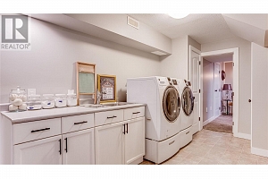 6440 Woodland Drive - Photo 34