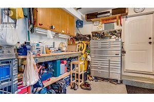 6440 Woodland Drive - Photo 39