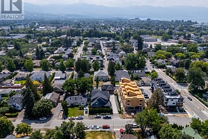 935 Laurier Avenue - Photo 85