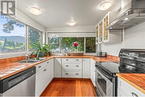 2640 Lakeshore Road - Photo 45