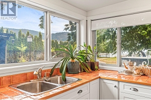 2640 Lakeshore Road - Photo 47