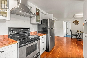 2640 Lakeshore Road - Photo 48