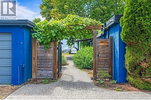 2640 Lakeshore Road - Photo 54