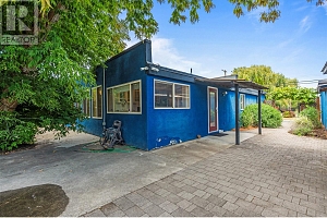 2640 Lakeshore Road - Photo 9