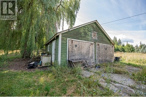 2405 Mabel Lake Road - Photo 31
