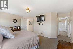 194 Poonian Court - Photo 15