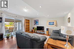 194 Poonian Court - Photo 27